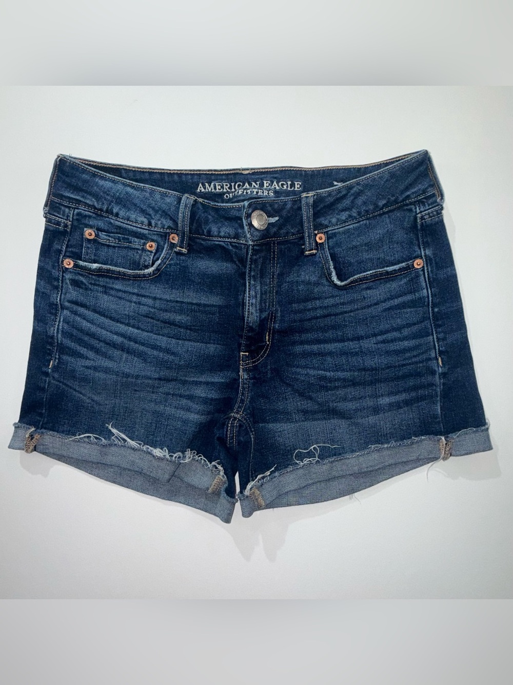 American Eagle Tomgirl Midi Denim Shorts Size 6 Dark Wash Cuffed Stretch